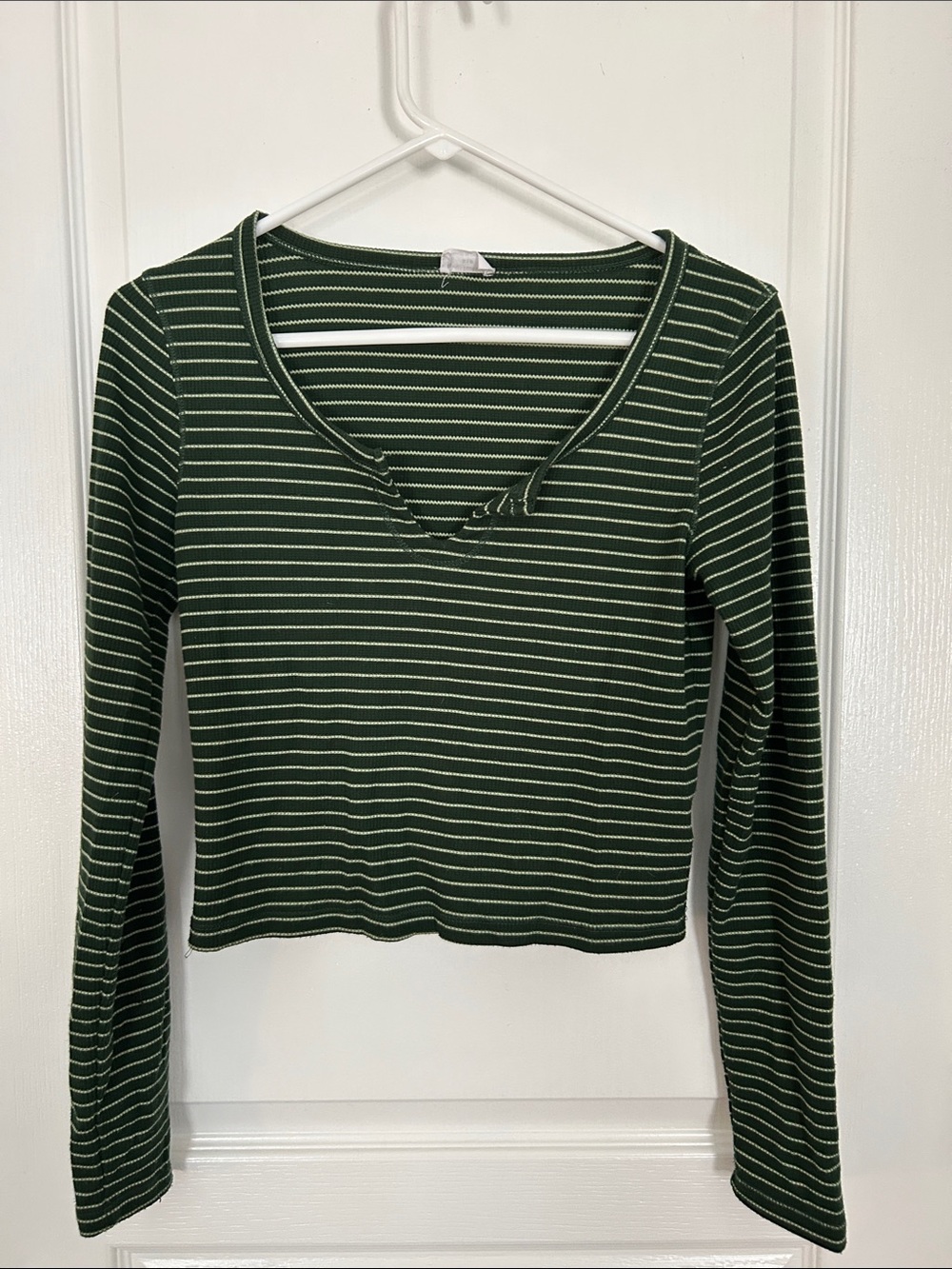 Cotton On Green Striped V‑Neck Long Sleeve Crop Top